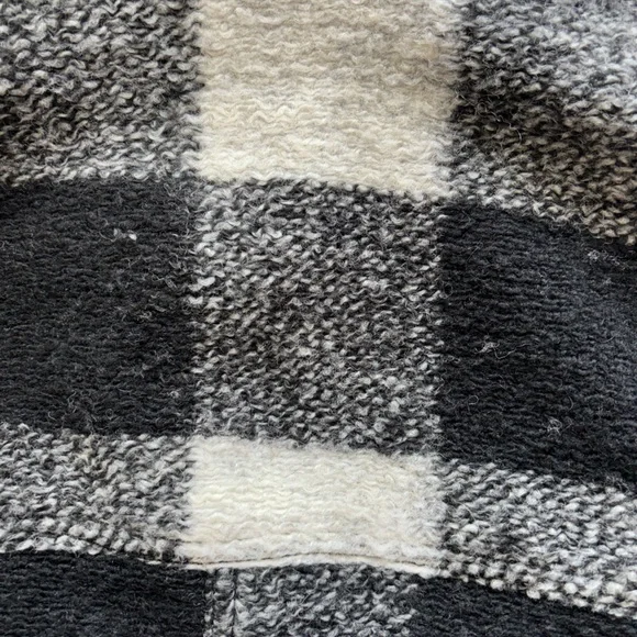 H&M Plaid Black and White Jacket - Picture 15 of 15